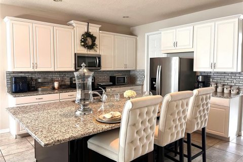 Casa en venta en Kissimmee, Florida, 4 dormitorios, 212 m2 № 1917647 - foto 5