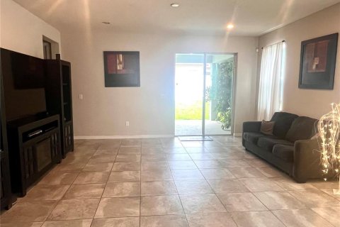 Casa en venta en Kissimmee, Florida, 4 dormitorios, 212 m2 № 1917647 - foto 9