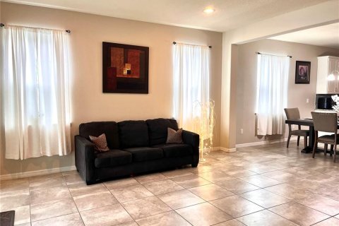 Casa en venta en Kissimmee, Florida, 4 dormitorios, 212 m2 № 1917647 - foto 8