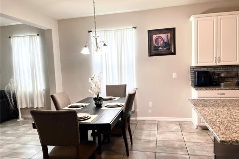 Casa en venta en Kissimmee, Florida, 4 dormitorios, 212 m2 № 1917647 - foto 6