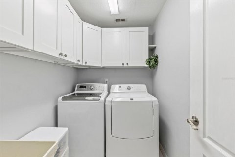 Casa en venta en Deltona, Florida, 3 dormitorios, 198.25 m2 № 1880806 - foto 22