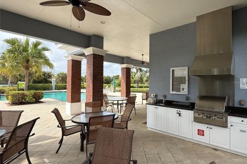 House in Bradenton, Florida 3 bedrooms, 256.41 sq.m. № 2103229 - photo 27