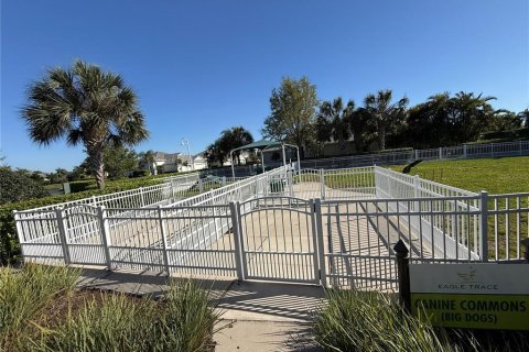 House in Bradenton, Florida 3 bedrooms, 256.41 sq.m. № 2103229 - photo 29