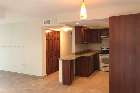 Снять в аренду кондоминиум в Майами, Флорида 2 спальни, 139.54м2, № 1992498 - фото 4