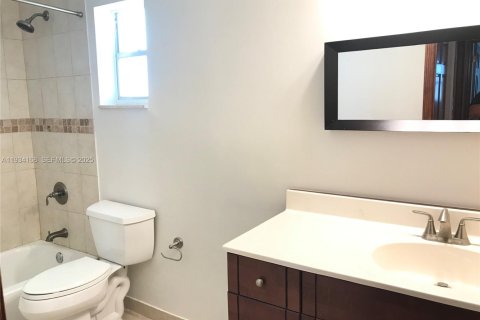 Снять в аренду кондоминиум в Майами, Флорида 2 спальни, 139.54м2, № 1992498 - фото 14