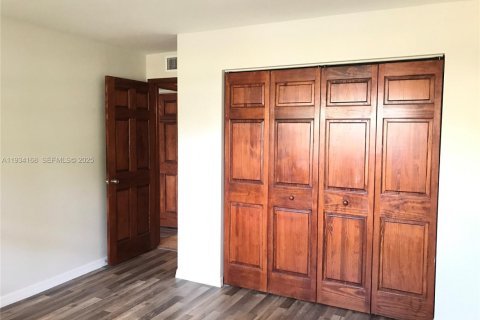 Снять в аренду кондоминиум в Майами, Флорида 2 спальни, 139.54м2, № 1992498 - фото 12