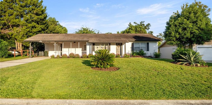 House in Ocala, Florida 2 bedrooms, 114.55 sq.m. № 1853310
