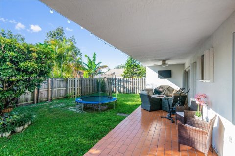 Villa ou maison à vendre à Miami, Floride: 3 chambres, 161 m2 № 1973789 - photo 20