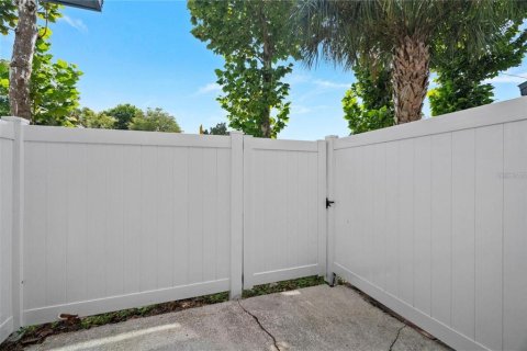 Adosado en alquiler en Tampa, Florida, 2 dormitorios, 80.82 m2 № 1900249 - foto 18