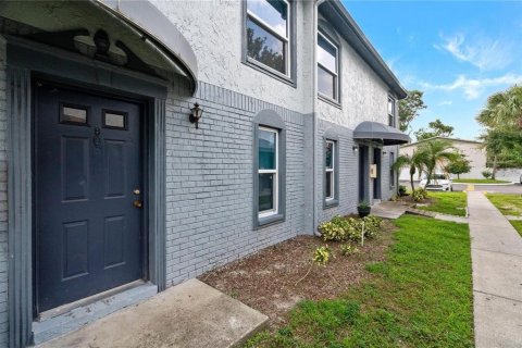 Adosado en alquiler en Tampa, Florida, 2 dormitorios, 80.82 m2 № 1900249 - foto 3
