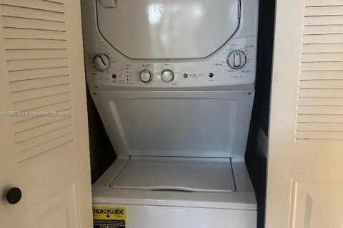 Copropriété à vendre à Plantation, Floride: 2 chambres, 101.36 m2 № 1961999 - photo 5