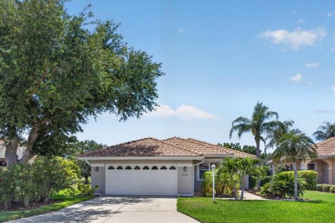 House in Bradenton, Florida 3 bedrooms, 171.87 sq.m. № 2224456