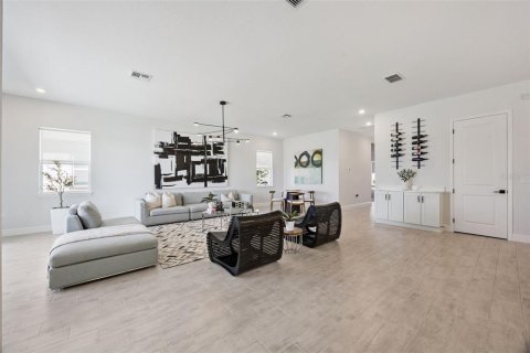 Villa ou maison à vendre à Orlando, Floride: 4 chambres, 320.7 m2 № 2223702 - photo 17