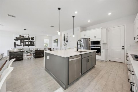 Villa ou maison à vendre à Orlando, Floride: 4 chambres, 320.7 m2 № 2223702 - photo 10