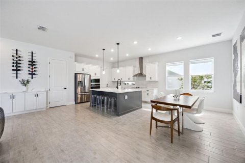 Villa ou maison à vendre à Orlando, Floride: 4 chambres, 320.7 m2 № 2223702 - photo 12