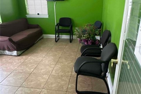 Immobilier commercial à louer à Jacksonville, Floride: 112.6 m2 № 1555680 - photo 4