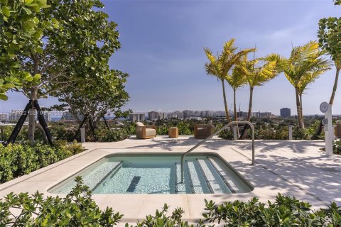 Condominio en venta en Bay Harbor Islands, Florida, 3 dormitorios, 170.01 m2 № 2032981 - foto 30