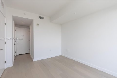 Condominio en venta en Bay Harbor Islands, Florida, 3 dormitorios, 170.01 m2 № 2032981 - foto 16