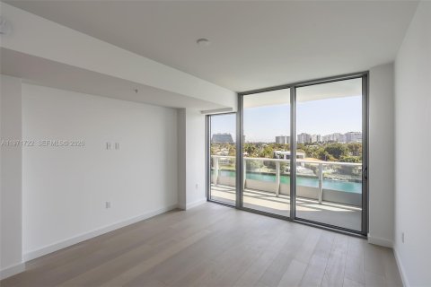 Condominio en venta en Bay Harbor Islands, Florida, 3 dormitorios, 170.01 m2 № 2032981 - foto 21