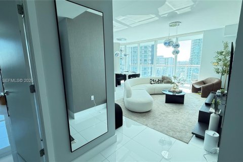Condominio en venta en Miami, Florida, 2 dormitorios, 105.35 m2 № 2058391 - foto 19