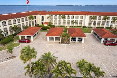 Copropriété à vendre à Punta Gorda, Floride: 2 chambres, 146.88 m2 № 1736270 - photo 9