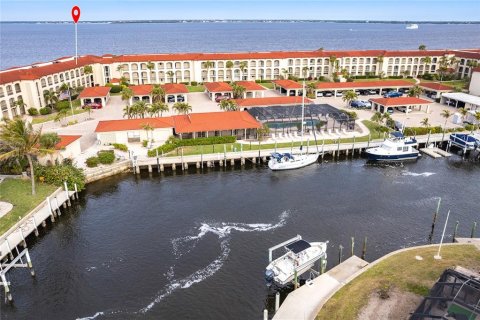 Copropriété à vendre à Punta Gorda, Floride: 2 chambres, 146.88 m2 № 1736270 - photo 8
