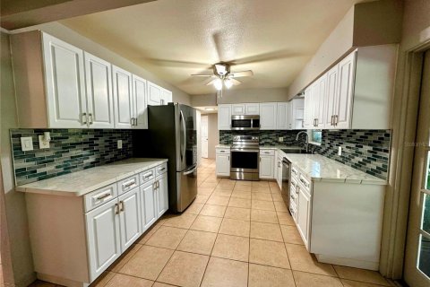 Casa en alquiler en Saint Petersburg, Florida, 3 dormitorios, 115.38 m2 № 1835501 - foto 10