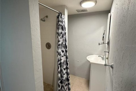 Casa en alquiler en Saint Petersburg, Florida, 3 dormitorios, 115.38 m2 № 1835501 - foto 20