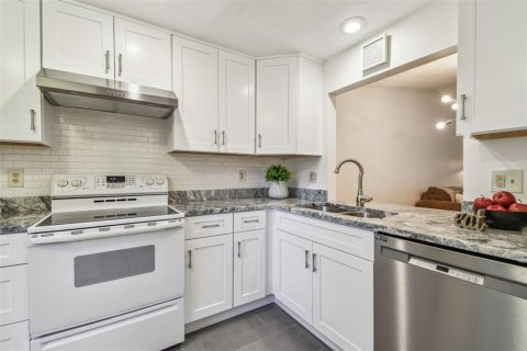 Villa ou maison à vendre à Clearwater, Floride: 2 chambres, 88.26 m2 № 1690619 - photo 4