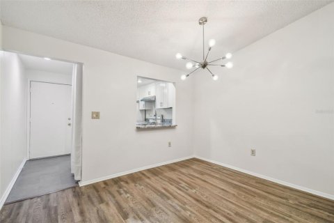 Villa ou maison à vendre à Clearwater, Floride: 2 chambres, 88.26 m2 № 1690619 - photo 12