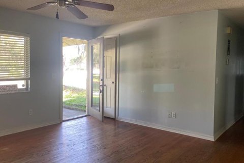 House in Longwood, Florida 3 bedrooms, 117.89 sq.m. № 1851528 - photo 9