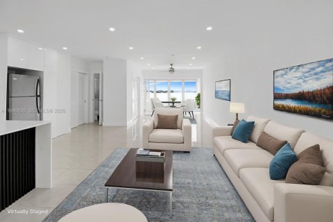 Condominio en venta en North Miami, Florida, 1 dormitorio № 1998502 - foto 6