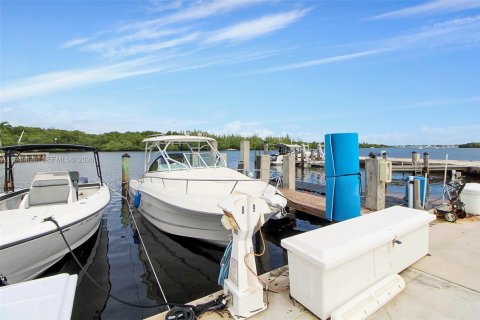 Condominio en venta en North Miami, Florida, 1 dormitorio № 1998502 - foto 23