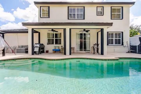 Villa ou maison à vendre à Miami, Floride: 5 chambres, 241.36 m2 № 2331862 - photo 30