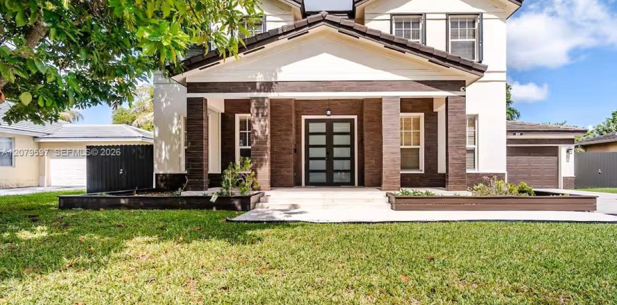 Villa ou maison à Miami, Floride 5 chambres, 241.36 m2 № 2331862