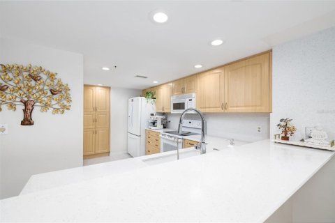 Copropriété à vendre à Daytona Beach Shores, Floride: 2 chambres, 128.58 m2 № 2214158 - photo 12