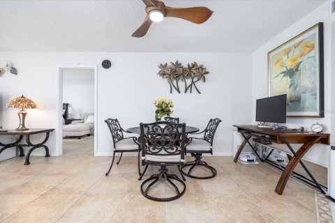 Copropriété à vendre à Daytona Beach Shores, Floride: 2 chambres, 128.58 m2 № 2214158 - photo 11