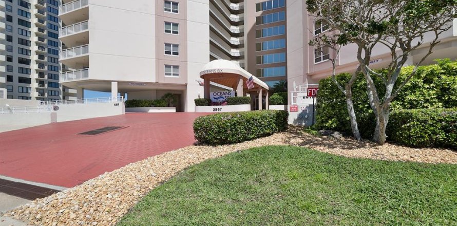 Condo à Daytona Beach Shores, Floride, 2 chambres  № 2214158