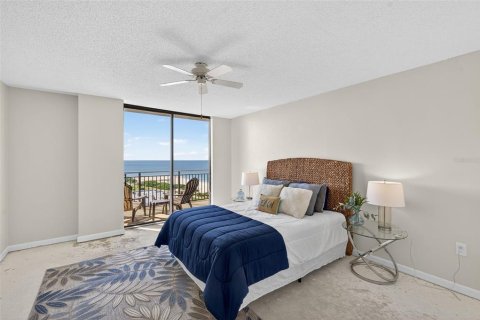 Condo in Treasure Island, Florida, 2 bedrooms № 2119164 - photo 19