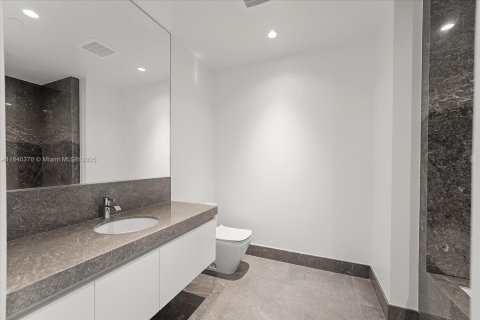 Снять в аренду кондоминиум в Санни-Айлс-Бич, Флорида 4 спальни, 277.5м2, № 1939422 - фото 29