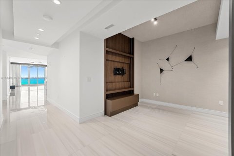 Снять в аренду кондоминиум в Санни-Айлс-Бич, Флорида 4 спальни, 277.5м2, № 1939422 - фото 21