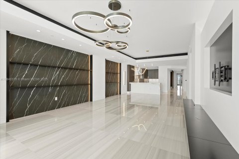 Снять в аренду кондоминиум в Санни-Айлс-Бич, Флорида 4 спальни, 277.5м2, № 1939422 - фото 4