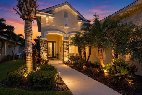 Casa en venta en Bradenton, Florida, 3 dormitorios, 214.51 m2 № 2200213 - foto 5