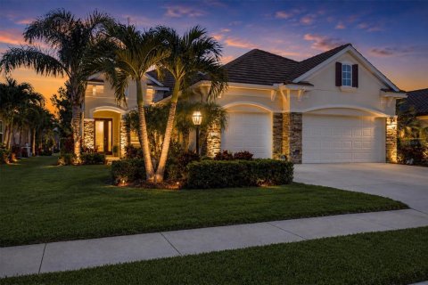 Casa en venta en Bradenton, Florida, 3 dormitorios, 214.51 m2 № 2200213 - foto 2