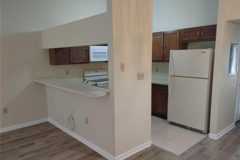 Condo in Clearwater, Florida, 1 bedroom  № 2391033 - photo 4