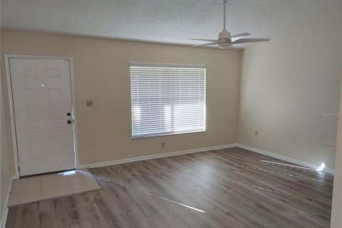 Condo in Clearwater, Florida, 1 bedroom  № 2391033 - photo 2