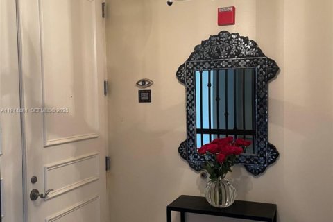 Copropriété à louer à Coral Gables, Floride: 2 chambres, 179.49 m2 № 2001334 - photo 24