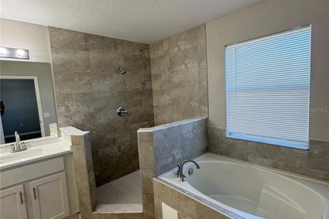 Villa ou maison à louer à Poinciana, Floride: 4 chambres, 194.54 m2 № 2425804 - photo 30