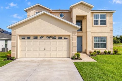 Villa ou maison à Poinciana, Floride 4 chambres, 194.54 m2 № 2425804