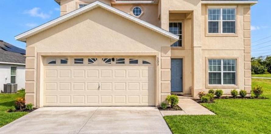 Villa ou maison à Poinciana, Floride 4 chambres, 194.54 m2 № 2425804